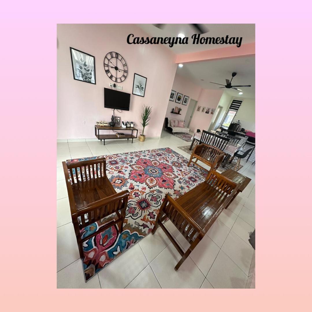 Cassaneyna Homestay 콴탄 외부 사진