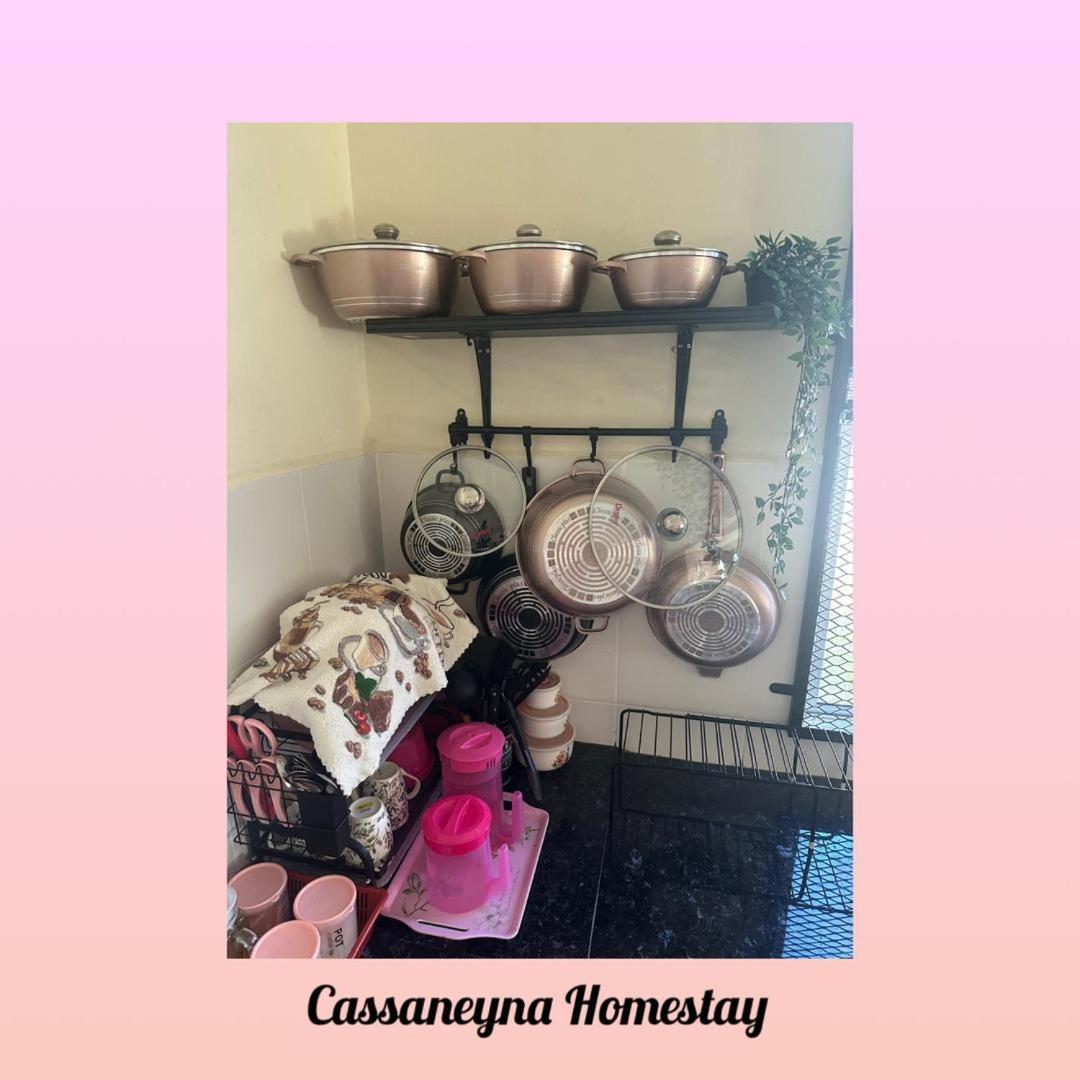 Cassaneyna Homestay 콴탄 외부 사진