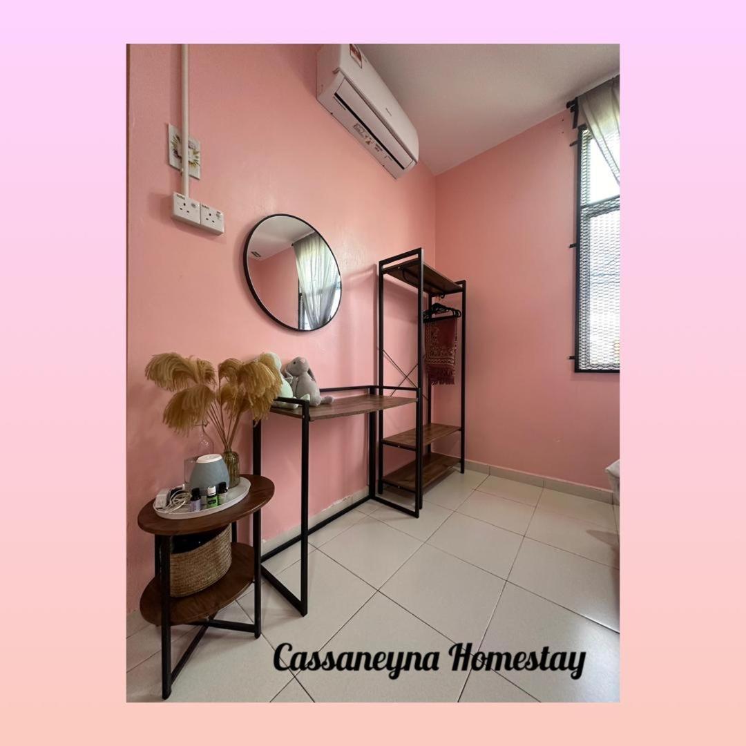 Cassaneyna Homestay 콴탄 외부 사진