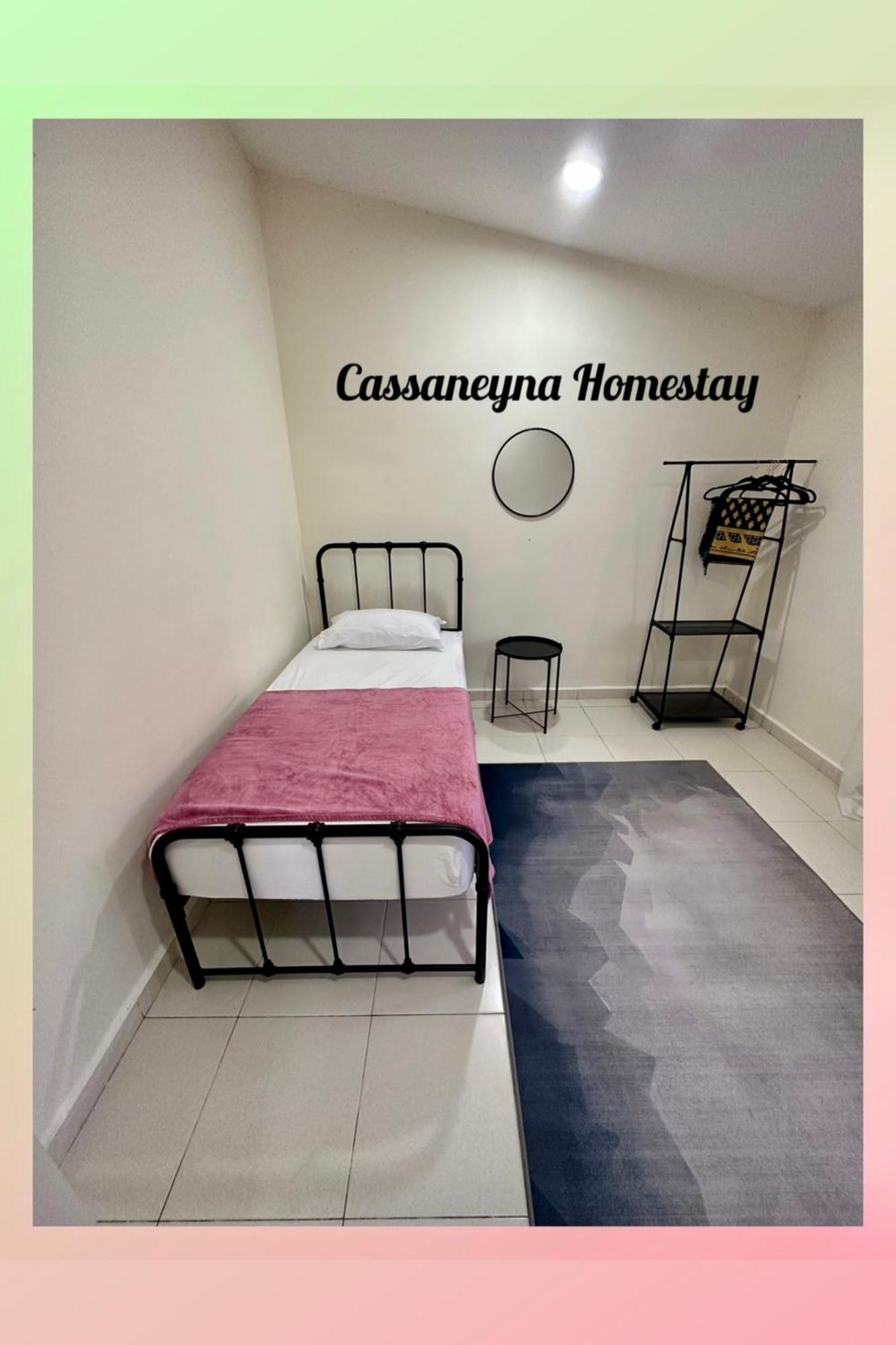 Cassaneyna Homestay 콴탄 외부 사진